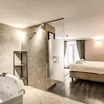 Pax Affittacamere 4*